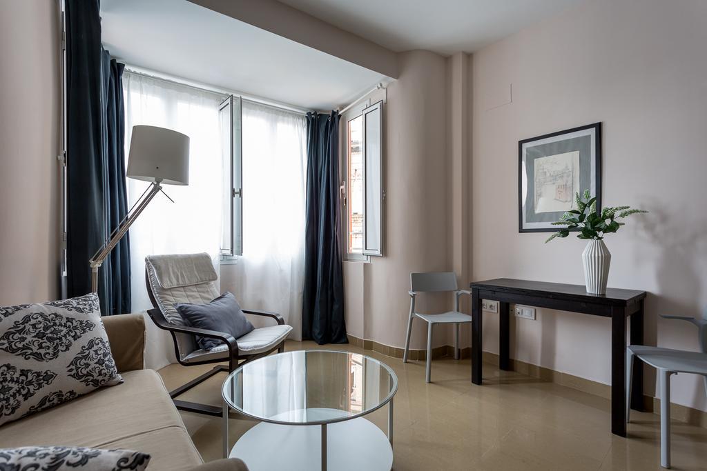 Apartamentos Edificio Constitucion Seville Exterior photo